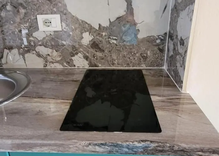 Happy At Bistrica Sarandë